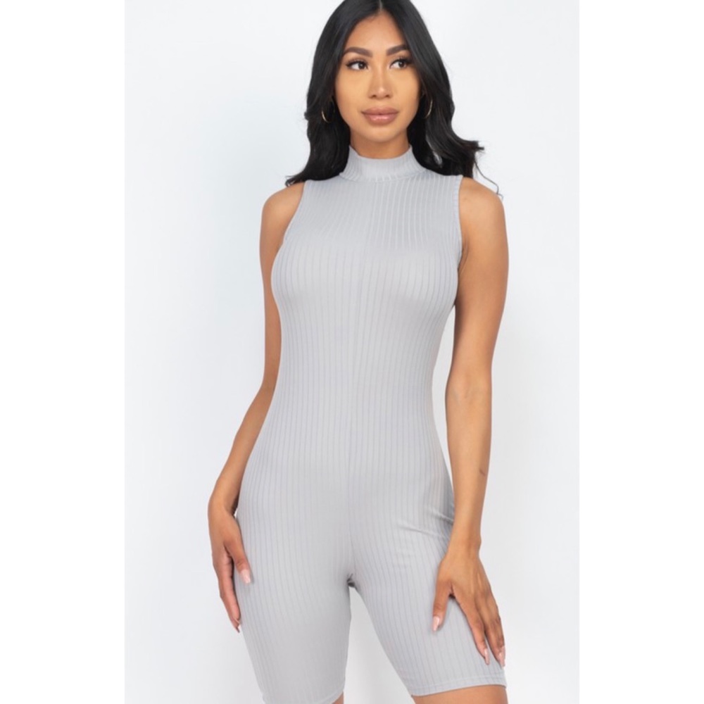 Pull Up on Me Ribbed Romper - Picture 2 of 4